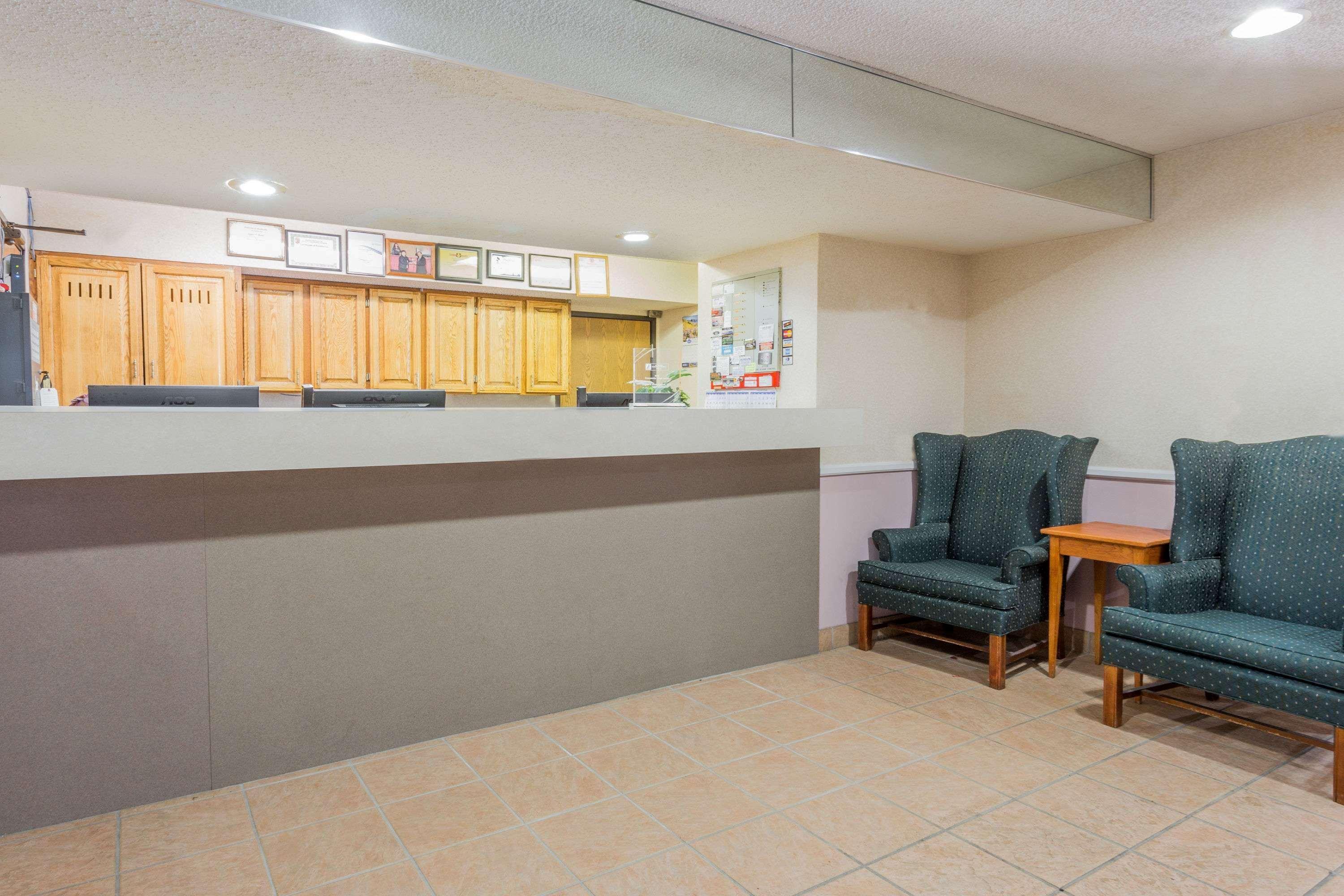 Super 8 By Wyndham St. Charles Ξενοδοχείο Saint Charles Εξωτερικό φωτογραφία