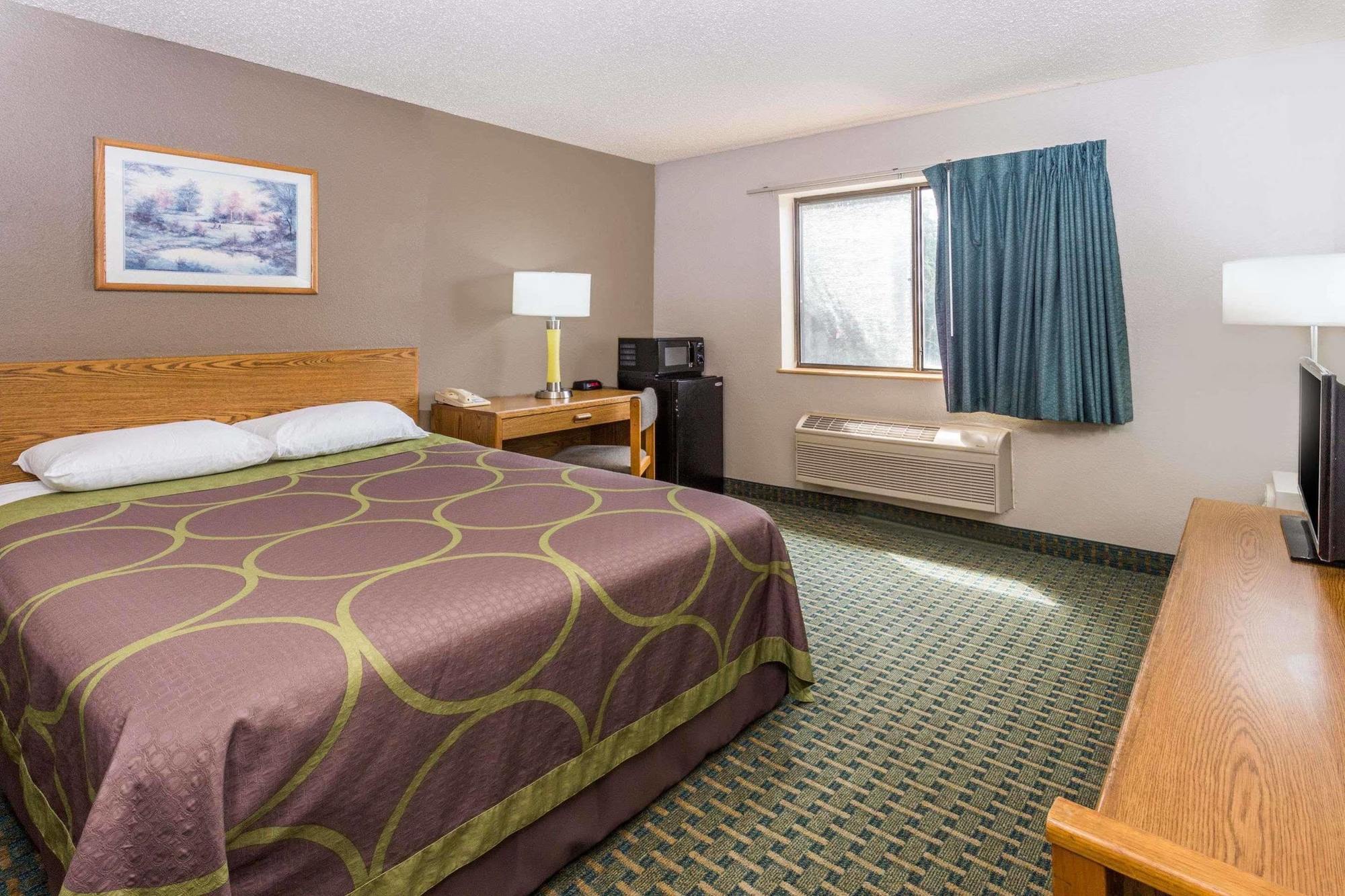 Super 8 By Wyndham St. Charles Ξενοδοχείο Saint Charles Εξωτερικό φωτογραφία